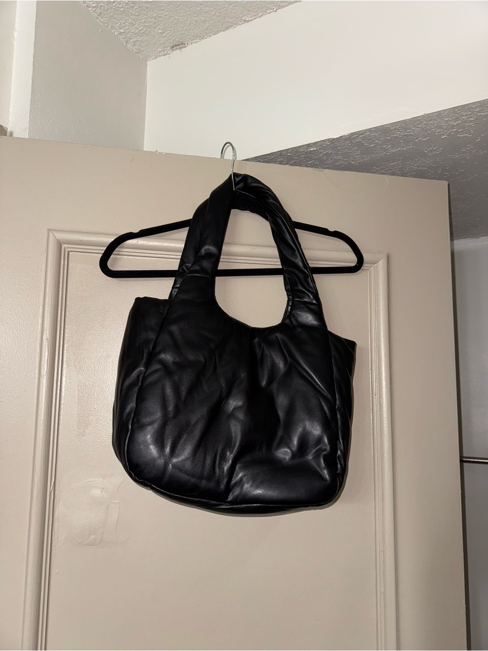 Black Puffy Padded Shoulder Tote Bag - Sleek Everyday Carry